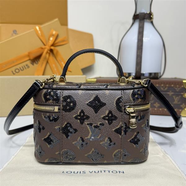 2026124174448906 270